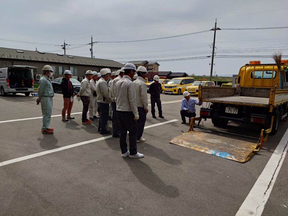 テールゲートリフター講習を行いました